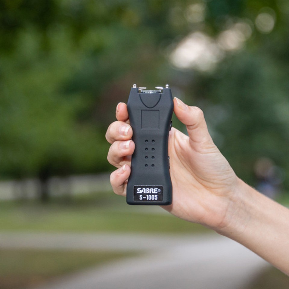 Stun Gun + flashlight with belt Holster PINK - Image 2